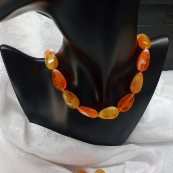 HIGHLY POLISHED BEADED Orange, Yellow Lucite Necklace, Clip on Drop Earrings Set - Picture 3 of 6